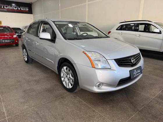 NISSAN SENTRA 2.0 16V FLEX 4P MANUAL NISSAN SENTRA 2.0 16V FLEX 4P MANUAL
